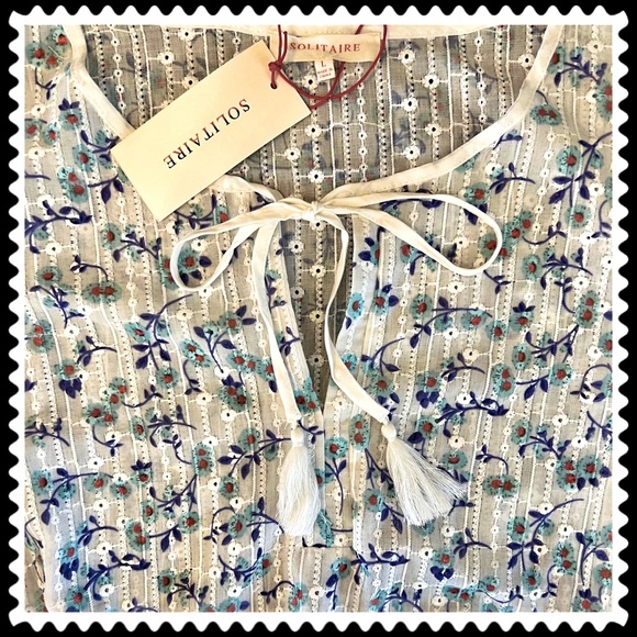SOLITAIRE Floral Top (NWT) - Picture 4 of 5